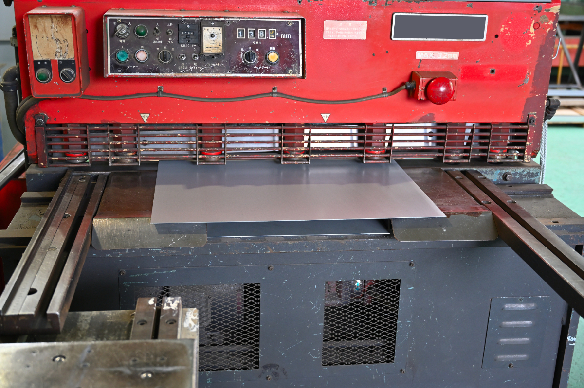 アマダの中古機器、買い取ります。迅速、確実に、適正価格で現金化!